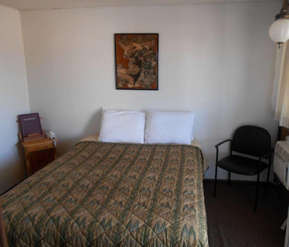 Super Saver Inn Sheridan Buitenkant foto