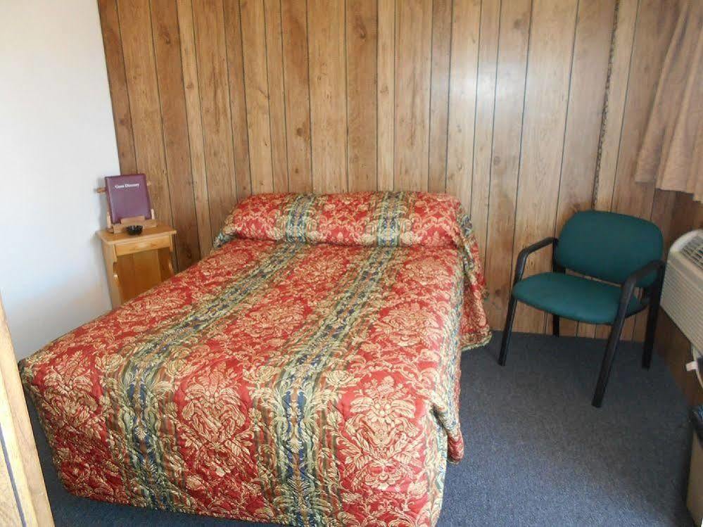 Super Saver Inn Sheridan Buitenkant foto