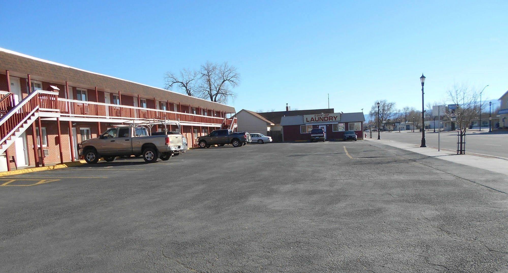 Super Saver Inn Sheridan Buitenkant foto